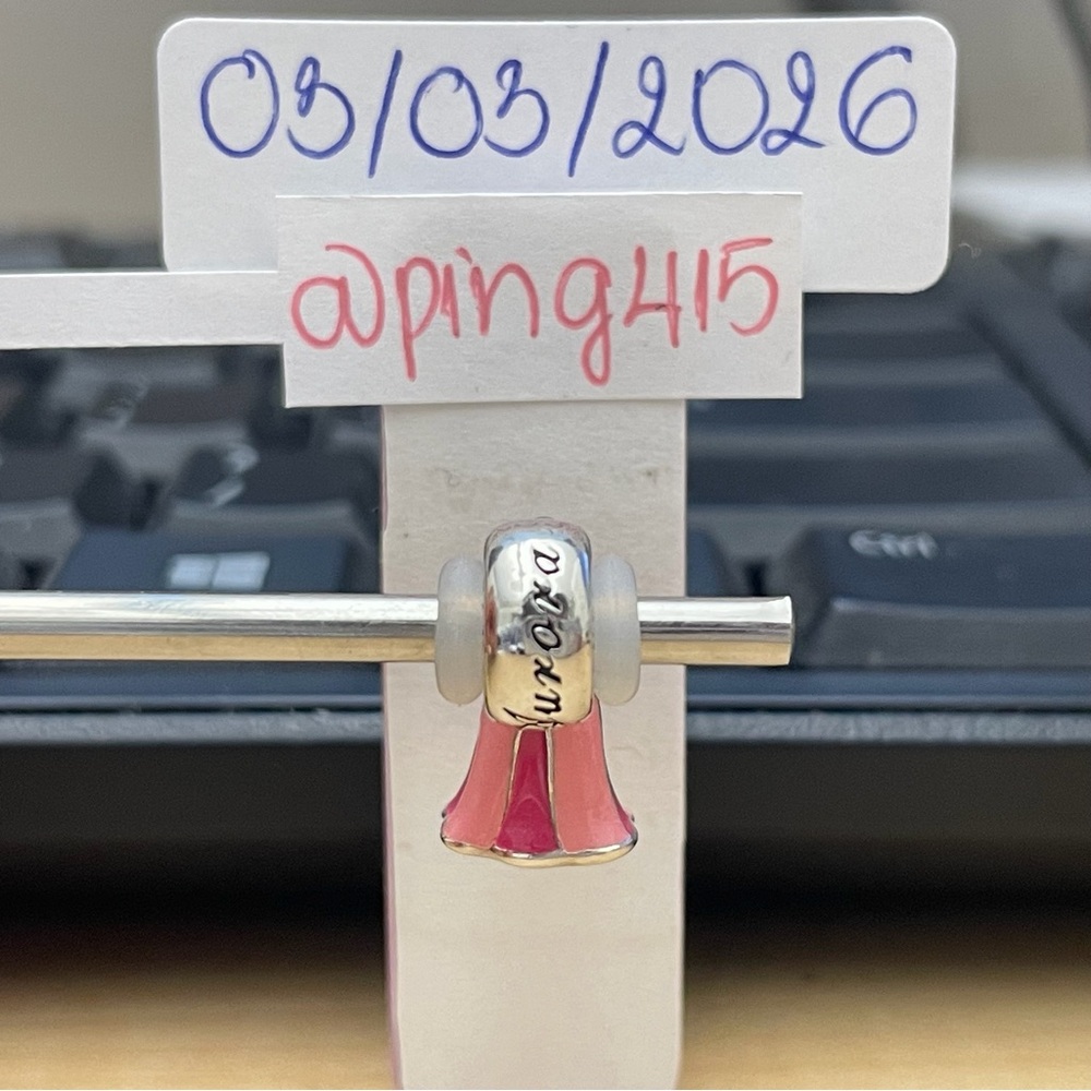 Pandora Disney Aurora Dress dangle - Picture 6 of 12